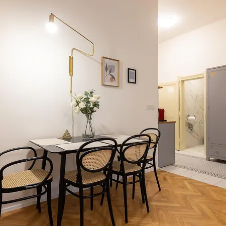 Stylish Old Town By Easybnb Apartment *