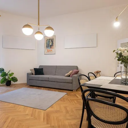 Stylish Old Town By Easybnb Apartment